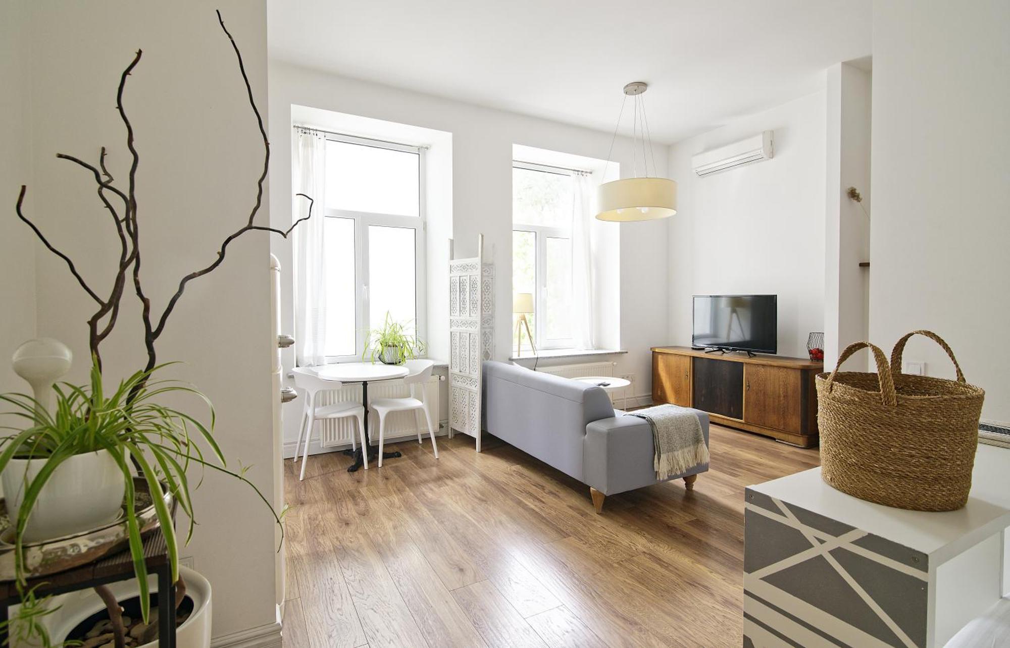 White Door Apartments Heart Of Odessa 1 Eksteriør billede